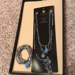 Magnolia and Vine necklace and bracelet